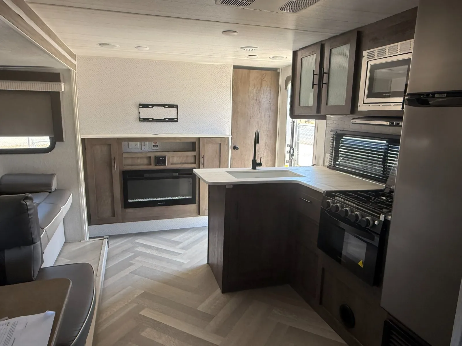 2022 Forest River Wildwood 28VBXL - Photo 11