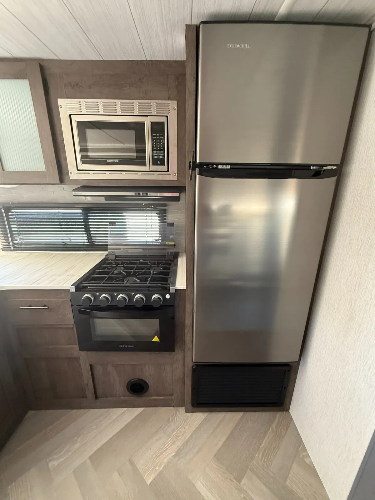 2022 Forest River Wildwood 28VBXL - Photo 12