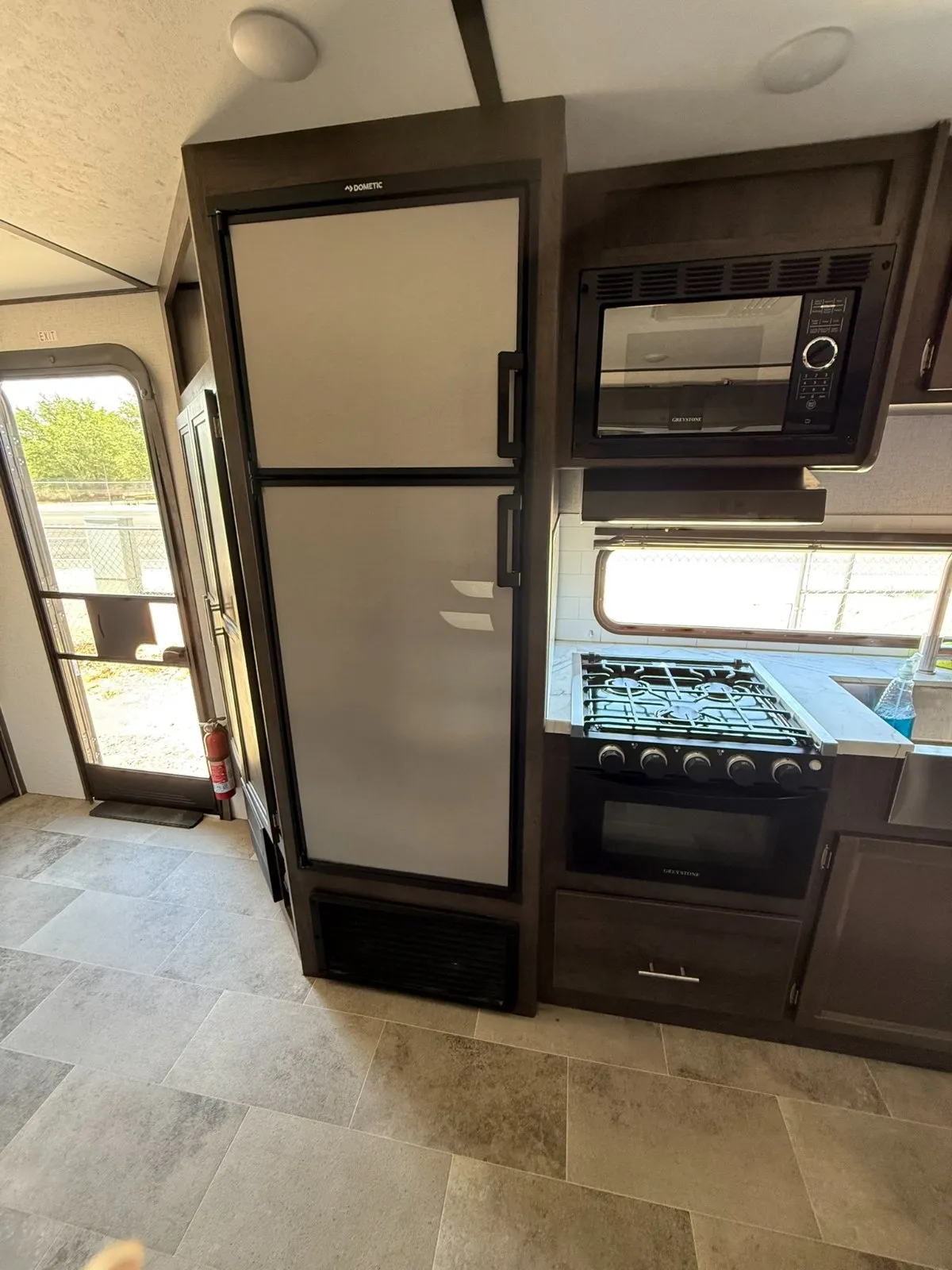 2021 Dutchmen Coleman 2515 RL - Photo 10