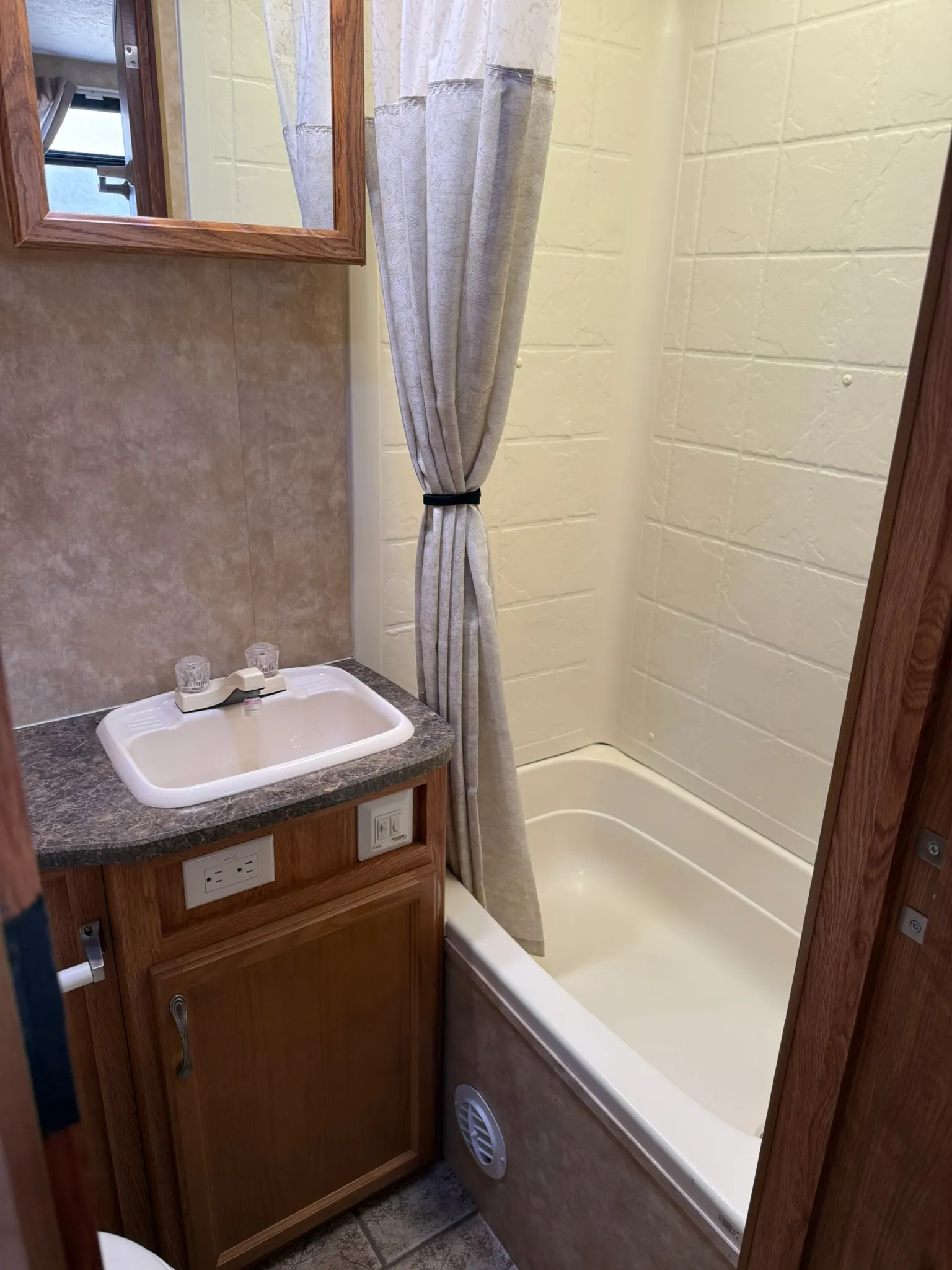 2010 Jayco Jay Feather 23 K - Photo 13