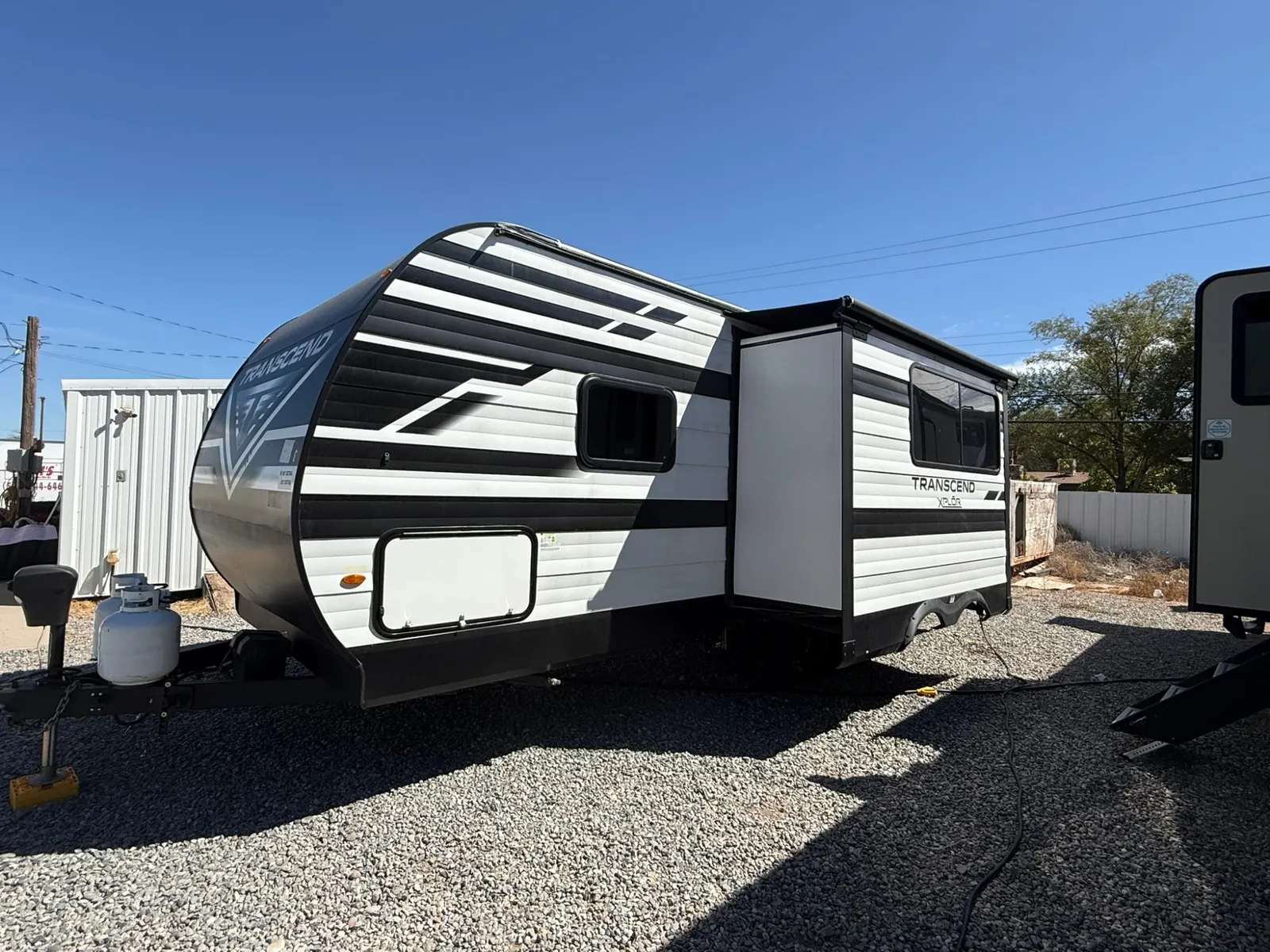 2024 Grand Design Transcend Xplor Series 221 RB w/Slide - Photo 3