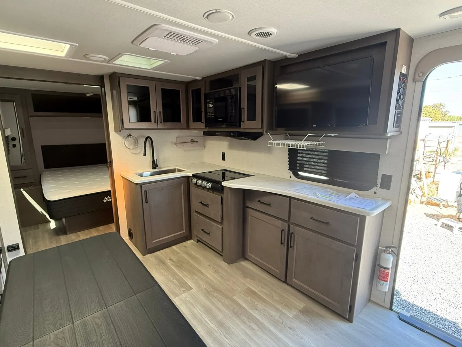 2024 Grand Design Transcend Xplor Series 221 RB w/Slide - Photo 8