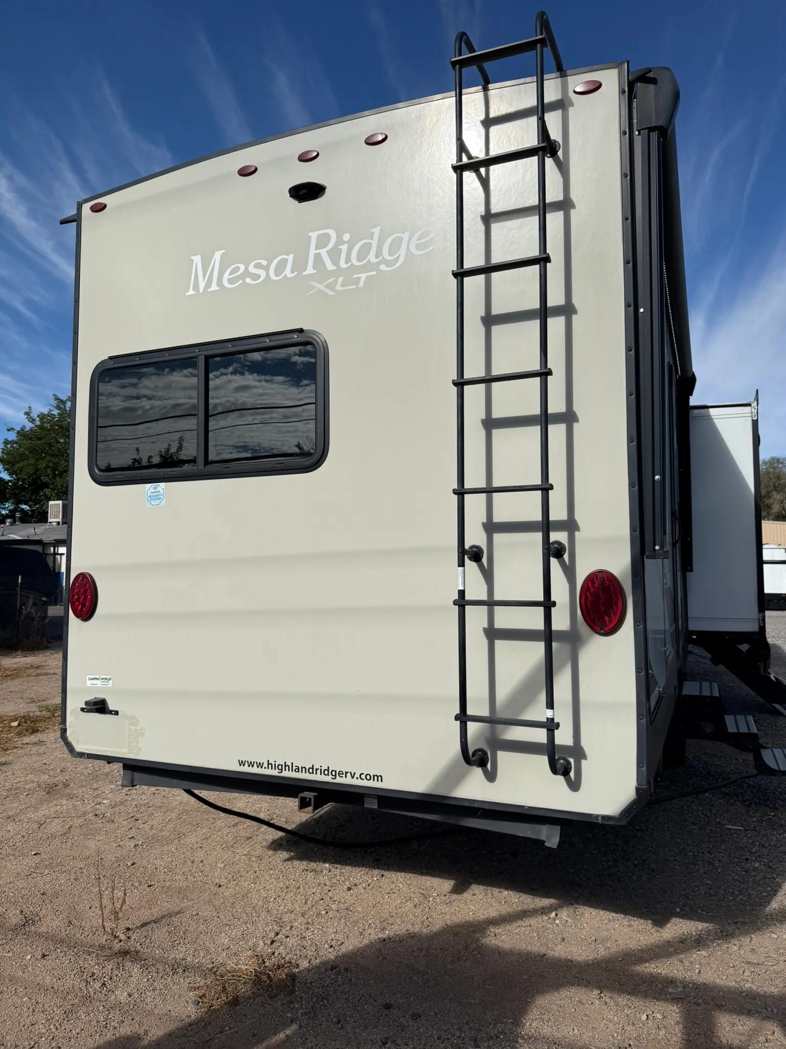 2022 Highland Ridge 2022 Mesa Ridge XLT 364 BHS 5th Wheel w/2 BEDROOMS, BATH & 1/2 - Photo 4