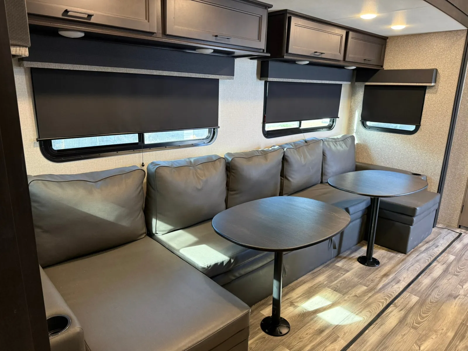 2022 Highland Ridge 2022 Mesa Ridge XLT 364 BHS 5th Wheel w/2 BEDROOMS, BATH & 1/2 - Photo 10