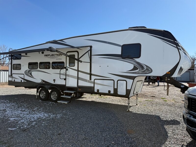 2021 Grand Design Reflection 28BH - Photo 2