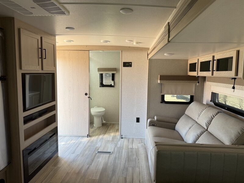 2023 Forest River Flagstaff Super Lite 26 RBWS - Photo 10